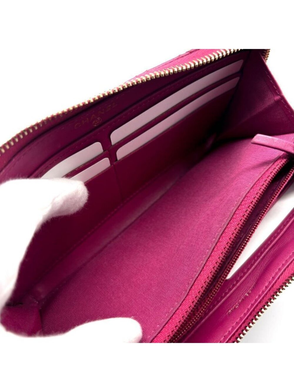 Chanel Wallet Camellia Stitch Round Zip - Picture 7 of 15